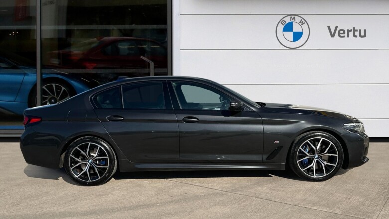 BMW 5 Series 530d xDrive MHT M Sport 4dr Auto Diesel Saloon
